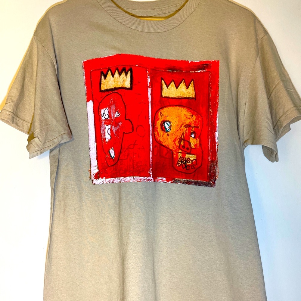 Jean-Michel Basquiat T-Shirt Size Large Two Kings Red Crown 1982 New - Picture 1 of 3